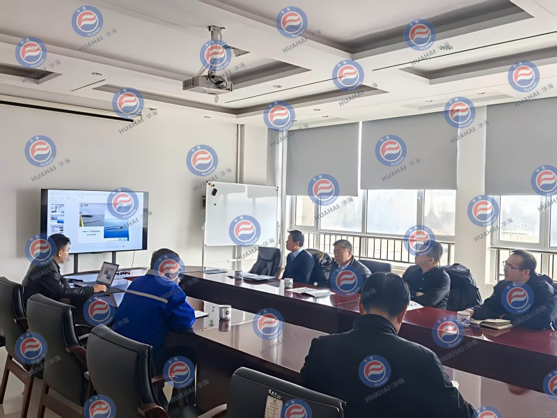 Behind the blue seas and clear skies, a group of "guardians" are always working in silence.