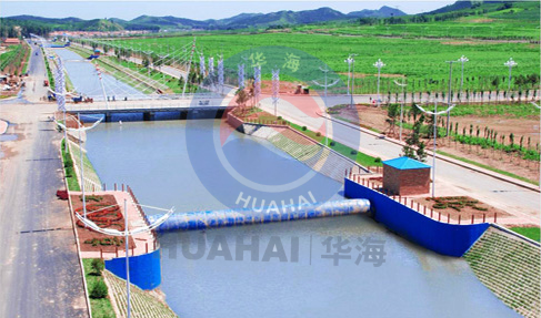 橡胶坝充涨过流状态